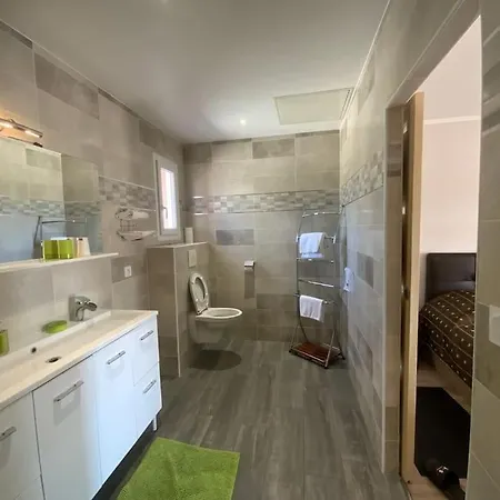 Dans Oliveraie Tres Beau 11 Pers Willa *