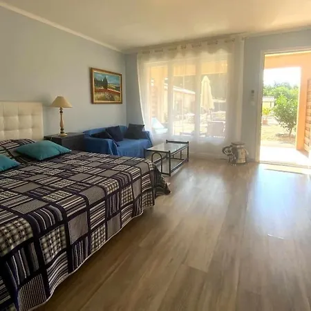 Dans Oliveraie Tres Beau 11 Pers Willa