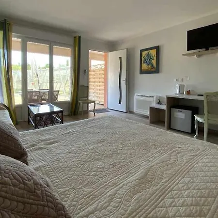 Dans Oliveraie Tres Beau 11 Pers *