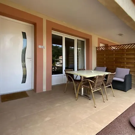 Dans Oliveraie Tres Beau 11 Pers * Perpignan