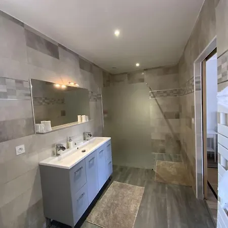 Dans Oliveraie Tres Beau 11 Pers